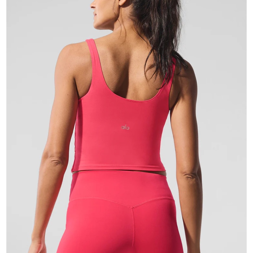 ALO Sleeveless Women's Top Softsculpt tank candy red